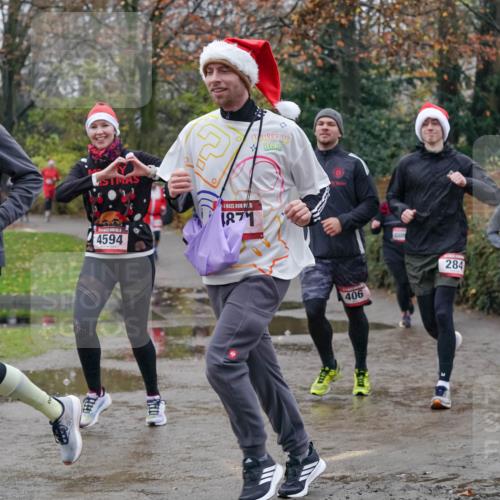07.12.2025 - St. Pauli X-Mass-Run No. 15 Michael Burmester http://msf.ph/oto/9400706 07.12.2025 10:23:31 Laufen 2950, 4594, 15, 1871, 406, 284, 2647 meine-sportfotos.de