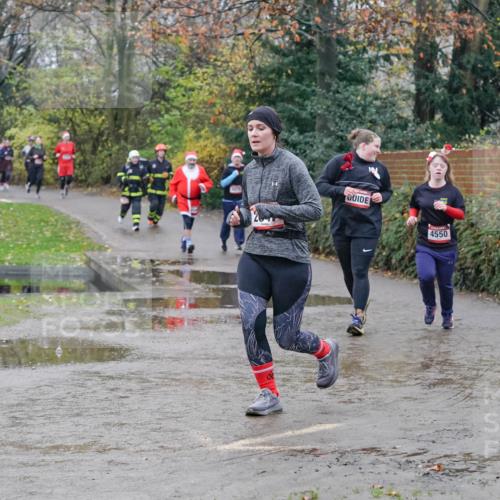 07.12.2025 - St. Pauli X-Mass-Run No. 15 Michael Burmester http://msf.ph/oto/9400713 07.12.2025 10:23:33 Laufen 4550 meine-sportfotos.de