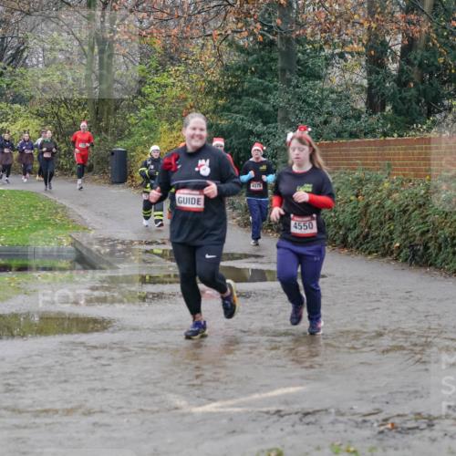07.12.2025 - St. Pauli X-Mass-Run No. 15 Michael Burmester http://msf.ph/oto/9400720 07.12.2025 10:23:34 Laufen 1372, 4075, 4550 meine-sportfotos.de