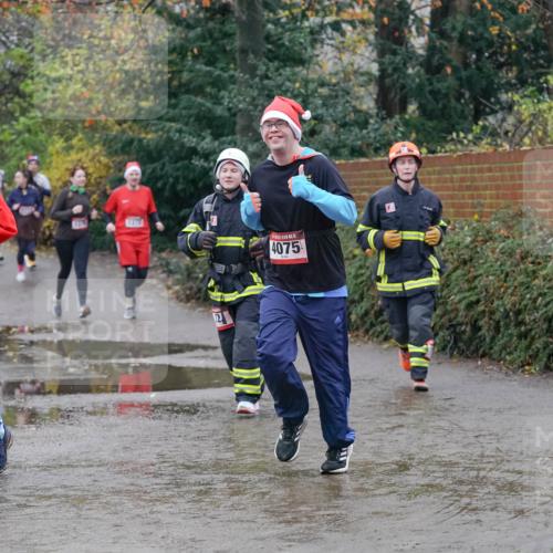 07.12.2025 - St. Pauli X-Mass-Run No. 15 Michael Burmester http://msf.ph/oto/9400739 07.12.2025 10:23:39 Laufen 1372, 15, 4075, 2 meine-sportfotos.de