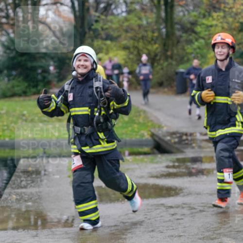 07.12.2025 - St. Pauli X-Mass-Run No. 15 Michael Burmester http://msf.ph/oto/9400748 07.12.2025 10:23:41 Laufen  meine-sportfotos.de