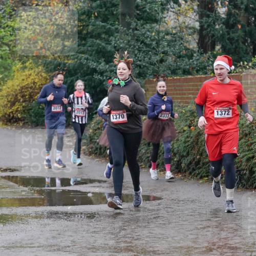 07.12.2025 - St. Pauli X-Mass-Run No. 15 Michael Burmester http://msf.ph/oto/9400754 07.12.2025 10:23:43 Laufen 2012, 2013, 1370, 2337, 1372 meine-sportfotos.de