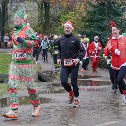 07.12.2025 - St. Pauli X-Mass-Run No. 15 Michael Burmester http://msf.ph/oto/9400811 07.12.2025 10:23:57 Laufen 1848, 4255, 13724 meine-sportfotos.de