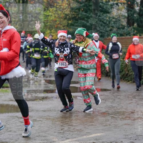 07.12.2025 - St. Pauli X-Mass-Run No. 15 Michael Burmester http://msf.ph/oto/9400816 07.12.2025 10:23:58 Laufen 1863 meine-sportfotos.de