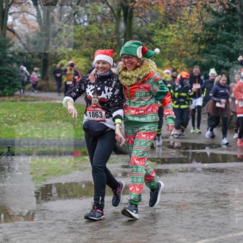 07.12.2025 - St. Pauli X-Mass-Run No. 15 Michael Burmester http://msf.ph/oto/9400820 07.12.2025 10:23:59 Laufen 15, 1863, 2303, 230 meine-sportfotos.de