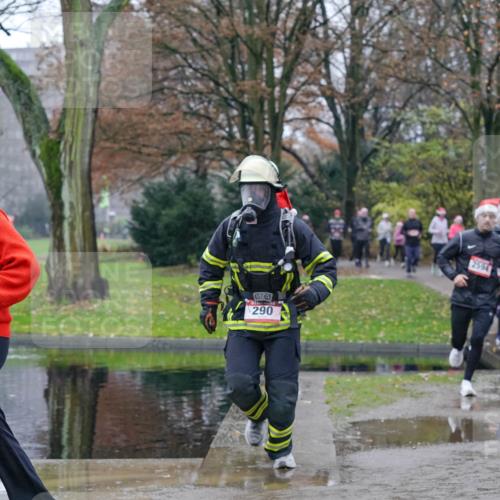 07.12.2025 - St. Pauli X-Mass-Run No. 15 Michael Burmester http://msf.ph/oto/9400834 07.12.2025 10:24:03 Laufen 306, 290, 2594, 75 meine-sportfotos.de