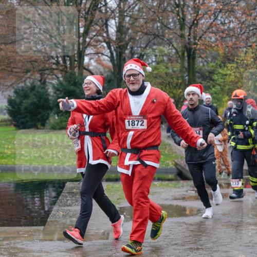 07.12.2025 - St. Pauli X-Mass-Run No. 15 Michael Burmester http://msf.ph/oto/9400840 07.12.2025 10:24:04 Laufen 75, 15, 1872, 4, 2459, 233, 38 meine-sportfotos.de