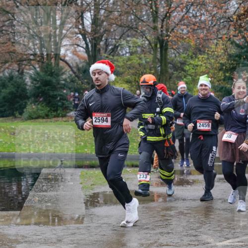 07.12.2025 - St. Pauli X-Mass-Run No. 15 Michael Burmester http://msf.ph/oto/9400844 07.12.2025 10:24:05 Laufen 2594, 233, 338, 2459, 38, 1301 meine-sportfotos.de
