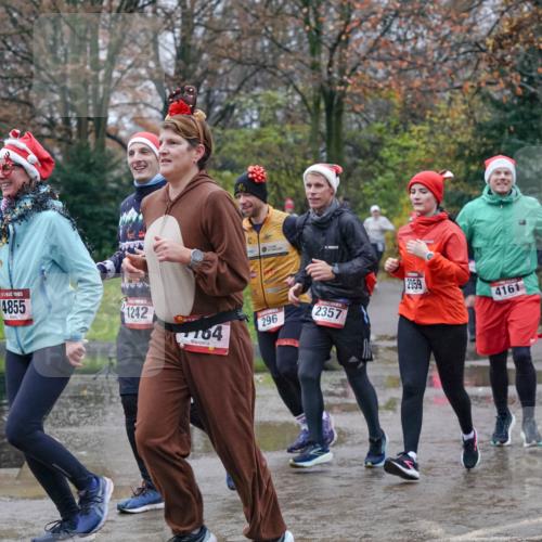 07.12.2025 - St. Pauli X-Mass-Run No. 15 Michael Burmester http://msf.ph/oto/9400868 07.12.2025 10:24:09 Laufen 4855, 1242, 7764, 296, 2357, 2359, 4161, 3199 meine-sportfotos.de