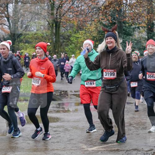 07.12.2025 - St. Pauli X-Mass-Run No. 15 Michael Burmester http://msf.ph/oto/9400870 07.12.2025 10:24:10 Laufen 2357, 2359, 4161, 3199, 2536, 304 meine-sportfotos.de