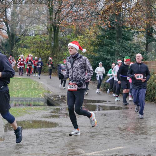 07.12.2025 - St. Pauli X-Mass-Run No. 15 Michael Burmester http://msf.ph/oto/9400882 07.12.2025 10:24:13 Laufen 2536, 1823, 4621 meine-sportfotos.de