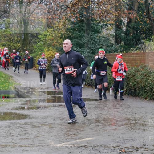 07.12.2025 - St. Pauli X-Mass-Run No. 15 Michael Burmester http://msf.ph/oto/9400888 07.12.2025 10:24:14 Laufen 2421, 4621, 4146 meine-sportfotos.de
