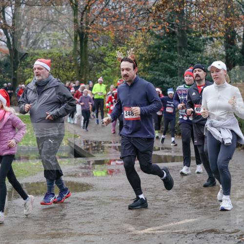 07.12.2025 - St. Pauli X-Mass-Run No. 15 Michael Burmester http://msf.ph/oto/9400919 07.12.2025 10:24:21 Laufen 248, 4441, 40 meine-sportfotos.de