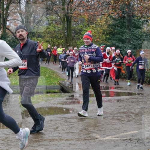 07.12.2025 - St. Pauli X-Mass-Run No. 15 Michael Burmester http://msf.ph/oto/9400925 07.12.2025 10:24:22 Laufen 96, 2421, 4447 meine-sportfotos.de
