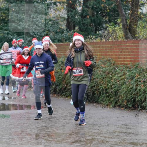 07.12.2025 - St. Pauli X-Mass-Run No. 15 Michael Burmester http://msf.ph/oto/9400930 07.12.2025 10:24:24 Laufen 1265, 051, 0, 823 meine-sportfotos.de