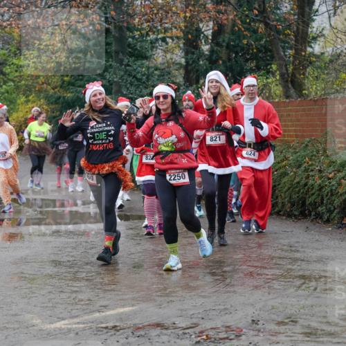 07.12.2025 - St. Pauli X-Mass-Run No. 15 Michael Burmester http://msf.ph/oto/9400945 07.12.2025 10:24:28 Laufen 1166, 1155, 2010, 60, 82, 2250, 821, 824 meine-sportfotos.de