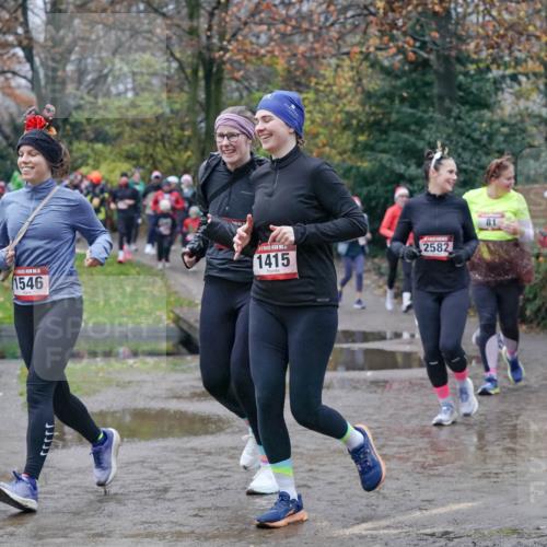 07.12.2025 - St. Pauli X-Mass-Run No. 15 Michael Burmester http://msf.ph/oto/9400974 07.12.2025 10:24:33 Laufen 15, 1546, 1415, 2582, 81, 248, 583 meine-sportfotos.de