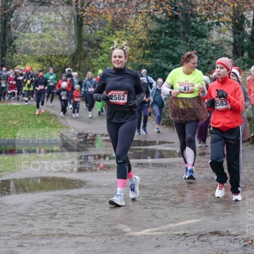 07.12.2025 - St. Pauli X-Mass-Run No. 15 Michael Burmester http://msf.ph/oto/9400979 07.12.2025 10:24:34 Laufen 5, 2582, 81, 2583, 58 meine-sportfotos.de