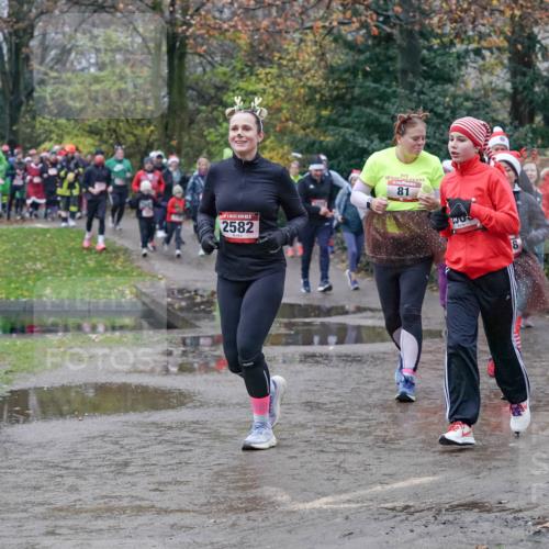 07.12.2025 - St. Pauli X-Mass-Run No. 15 Michael Burmester http://msf.ph/oto/9400980 07.12.2025 10:24:34 Laufen 15, 2582, 81, 8, 58 meine-sportfotos.de