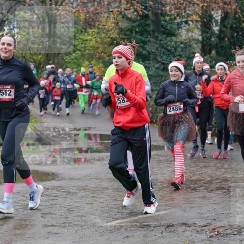 07.12.2025 - St. Pauli X-Mass-Run No. 15 Michael Burmester http://msf.ph/oto/9400982 07.12.2025 10:24:35 Laufen 2582, 258, 2488, 67, 58 meine-sportfotos.de