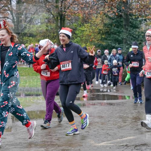 07.12.2025 - St. Pauli X-Mass-Run No. 15 Michael Burmester http://msf.ph/oto/9401003 07.12.2025 10:24:39 Laufen 32, 275, 4617, 3026, 15, 1758, 563 meine-sportfotos.de