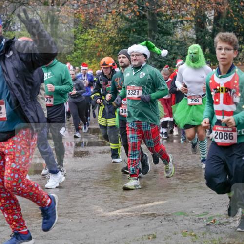 07.12.2025 - St. Pauli X-Mass-Run No. 15 Michael Burmester http://msf.ph/oto/9401044 07.12.2025 10:24:48 Laufen 25, 2082, 30, 2321, 288, 2086 meine-sportfotos.de