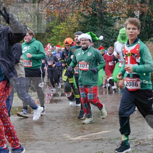 07.12.2025 - St. Pauli X-Mass-Run No. 15 Michael Burmester http://msf.ph/oto/9401045 07.12.2025 10:24:48 Laufen 2082, 2325, 2733, 30, 2321, 513, 2, 2086 meine-sportfotos.de