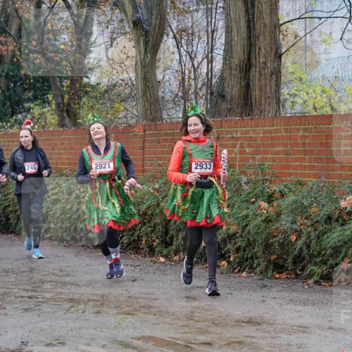 07.12.2025 - St. Pauli X-Mass-Run No. 15 Michael Burmester http://msf.ph/oto/9401056 07.12.2025 10:24:52 Laufen 15, 1089, 1245, 2921, 2933 meine-sportfotos.de