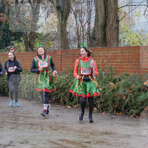 07.12.2025 - St. Pauli X-Mass-Run No. 15 Michael Burmester http://msf.ph/oto/9401057 07.12.2025 10:24:52 Laufen 1245, 1715, 1089, 2921, 2933 meine-sportfotos.de