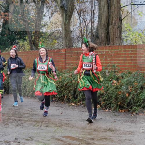 07.12.2025 - St. Pauli X-Mass-Run No. 15 Michael Burmester http://msf.ph/oto/9401059 07.12.2025 10:24:52 Laufen 1715, 1089, 1245, 2921, 2933 meine-sportfotos.de