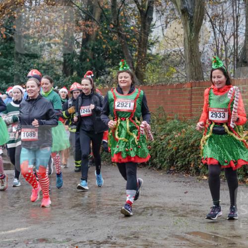 07.12.2025 - St. Pauli X-Mass-Run No. 15 Michael Burmester http://msf.ph/oto/9401061 07.12.2025 10:24:53 Laufen 65, 60, 3, 8, 1089, 1245, 2921, 2933 meine-sportfotos.de