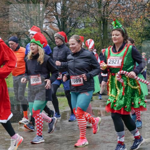 07.12.2025 - St. Pauli X-Mass-Run No. 15 Michael Burmester http://msf.ph/oto/9401069 07.12.2025 10:24:54 Laufen 553, 2, 1060, 1089, 604, 2921, 1245, 459 meine-sportfotos.de