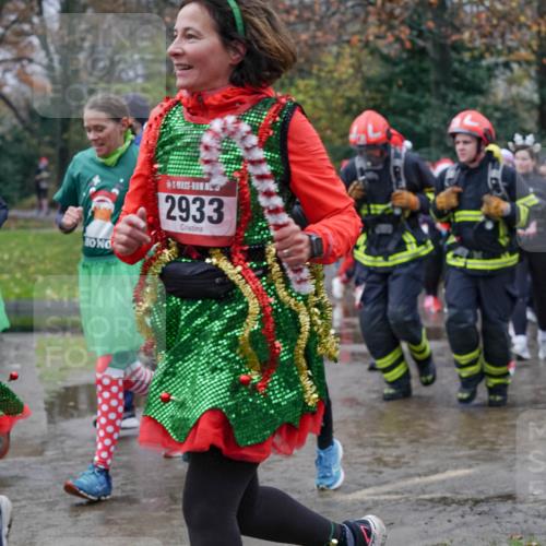 07.12.2025 - St. Pauli X-Mass-Run No. 15 Michael Burmester http://msf.ph/oto/9401070 07.12.2025 10:24:55 Laufen 11, 2933 meine-sportfotos.de