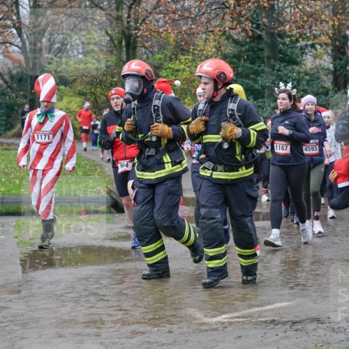 07.12.2025 - St. Pauli X-Mass-Run No. 15 Michael Burmester http://msf.ph/oto/9401074 07.12.2025 10:24:55 Laufen 1171, 604, 1167, 4593, 4593, 2326, 2324 meine-sportfotos.de