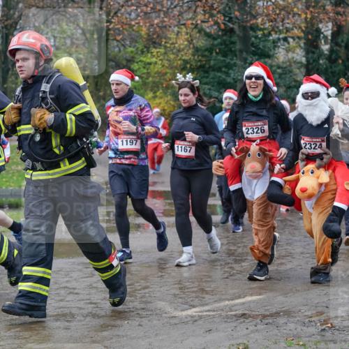 07.12.2025 - St. Pauli X-Mass-Run No. 15 Michael Burmester http://msf.ph/oto/9401077 07.12.2025 10:24:56 Laufen 1197, 0, 1167, 2326, 2324, 2957 meine-sportfotos.de