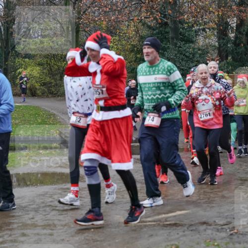 07.12.2025 - St. Pauli X-Mass-Run No. 15 Michael Burmester http://msf.ph/oto/9401089 07.12.2025 10:24:59 Laufen 2965, 82, 430, 9, 74, 2761, 00, 506, 221, 84 meine-sportfotos.de