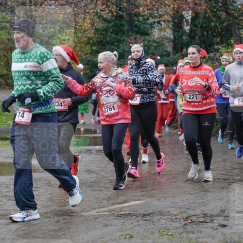 07.12.2025 - St. Pauli X-Mass-Run No. 15 Michael Burmester http://msf.ph/oto/9401091 07.12.2025 10:25:00 Laufen 15, 74, 2720, 221, 90, 34, 84, 2761 meine-sportfotos.de