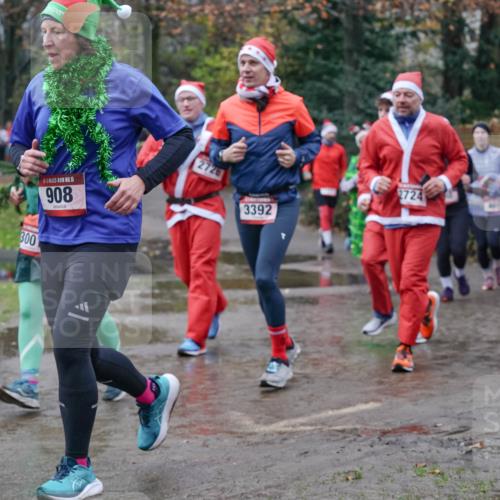 07.12.2025 - St. Pauli X-Mass-Run No. 15 Michael Burmester http://msf.ph/oto/9401109 07.12.2025 10:25:04 Laufen 15, 908, 19, 300, 2726, 3392, 2724 meine-sportfotos.de