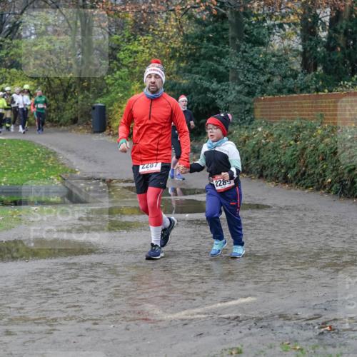 07.12.2025 - St. Pauli X-Mass-Run No. 15 Michael Burmester http://msf.ph/oto/9401126 07.12.2025 10:25:10 Laufen 2287, 2289 meine-sportfotos.de
