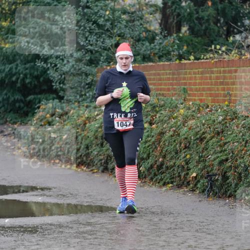 07.12.2025 - St. Pauli X-Mass-Run No. 15 Michael Burmester http://msf.ph/oto/9401132 07.12.2025 10:25:13 Laufen 1047 meine-sportfotos.de
