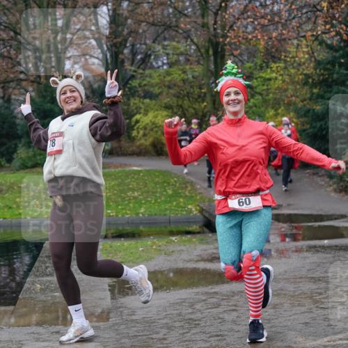 07.12.2025 - St. Pauli X-Mass-Run No. 15 Michael Burmester http://msf.ph/oto/9401162 07.12.2025 10:25:24 Laufen 18, 60, 2642 meine-sportfotos.de