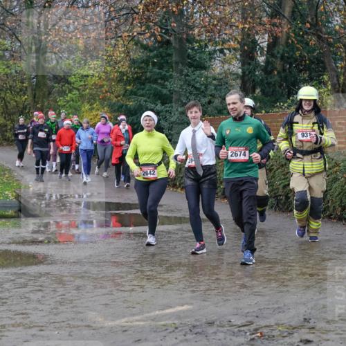 07.12.2025 - St. Pauli X-Mass-Run No. 15 Michael Burmester http://msf.ph/oto/9401167 07.12.2025 10:25:25 Laufen 4493, 270, 26, 2642, 2674, 931 meine-sportfotos.de