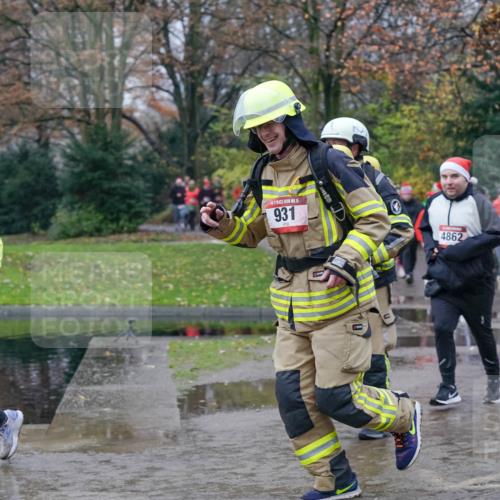 07.12.2025 - St. Pauli X-Mass-Run No. 15 Michael Burmester http://msf.ph/oto/9401183 07.12.2025 10:25:28 Laufen 15, 2674, 15, 931, 4862 meine-sportfotos.de