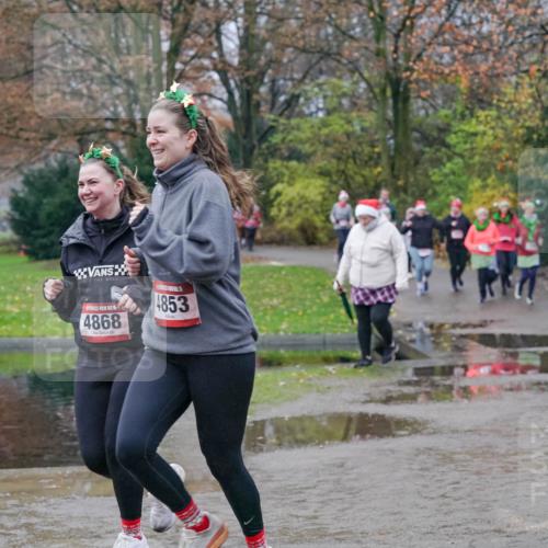 07.12.2025 - St. Pauli X-Mass-Run No. 15 Michael Burmester http://msf.ph/oto/9401226 07.12.2025 10:25:39 Laufen 4868, 4853 meine-sportfotos.de