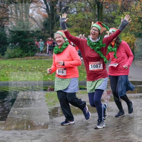 07.12.2025 - St. Pauli X-Mass-Run No. 15 Michael Burmester http://msf.ph/oto/9401259 07.12.2025 10:25:48 Laufen 916, 15, 1087, 24, 232 meine-sportfotos.de
