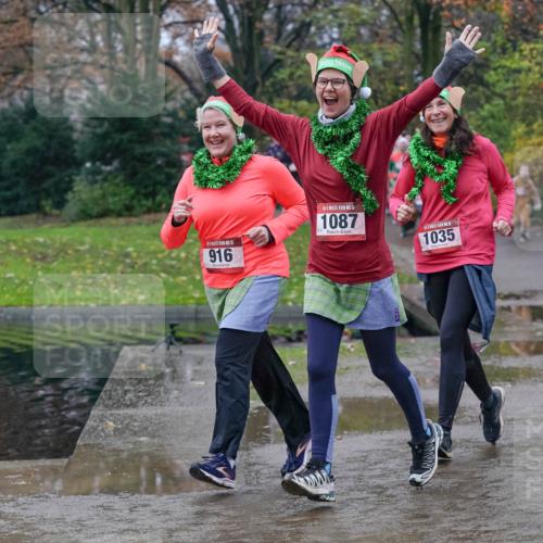 07.12.2025 - St. Pauli X-Mass-Run No. 15 Michael Burmester http://msf.ph/oto/9401261 07.12.2025 10:25:49 Laufen 15, 916, 25, 1087, 1035, 232 meine-sportfotos.de