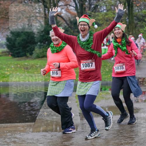 07.12.2025 - St. Pauli X-Mass-Run No. 15 Michael Burmester http://msf.ph/oto/9401263 07.12.2025 10:25:49 Laufen 15, 916, 15, 1087, 1035, 23 meine-sportfotos.de