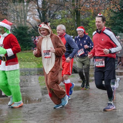 07.12.2025 - St. Pauli X-Mass-Run No. 15 Michael Burmester http://msf.ph/oto/9401324 07.12.2025 10:26:04 Laufen 58, 915, 3598, 1517, 15, 2216, 152, 2767 meine-sportfotos.de
