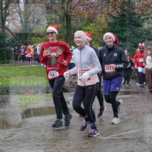 07.12.2025 - St. Pauli X-Mass-Run No. 15 Michael Burmester http://msf.ph/oto/9401331 07.12.2025 10:26:06 Laufen 20, 2611, 2777, 1521, 1515, 16 meine-sportfotos.de