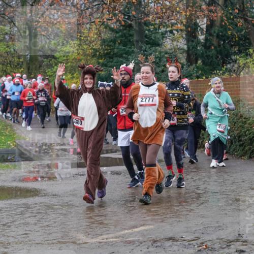 07.12.2025 - St. Pauli X-Mass-Run No. 15 Michael Burmester http://msf.ph/oto/9401341 07.12.2025 10:26:09 Laufen 3380, 13, 26, 2777, 282406, 8, 485 meine-sportfotos.de